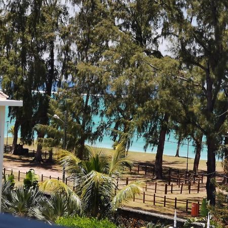 Rayon Vert Bleuphorie Beach Apartment Flic-en-Flacq Dış mekan fotoğraf